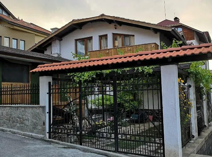 Ikonomov House Maison d'hôtes